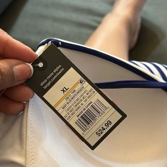 NWT Mossimo navy striped swimtop only - Picture 9 of 9